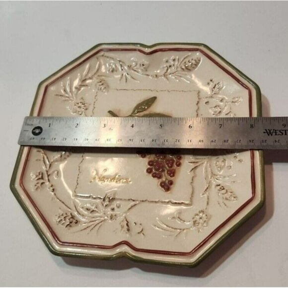 Vtg MWW Market Embossed Square Christmas Flowers Plates Set of 4 - Picture 11 of 11